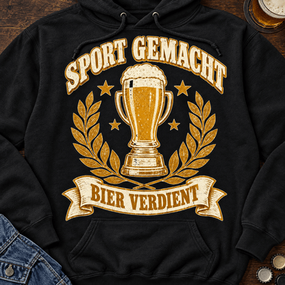 Sport Gemacht Bier Verdient Hoodie Styled Flatlay
