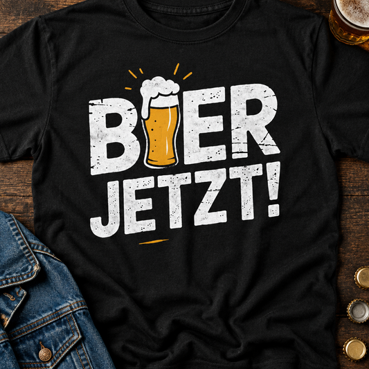 Bier jetzt Bier T-Shirt - Flatlay - T-ShirtBull