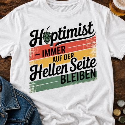 Helle Seite Bier T-Shirt - Flatlay - T-ShirtBull